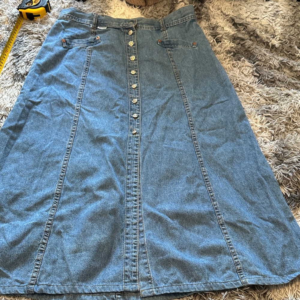 G—Denim Button-Front Skirt
